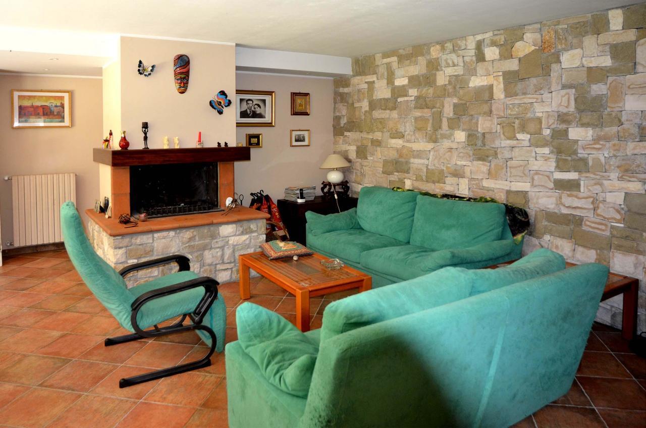 La Folaga Bed & Breakfast Gavirate Bagian luar foto
