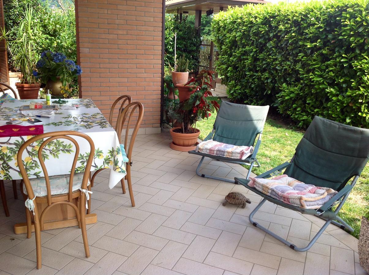 La Folaga Bed & Breakfast Gavirate Bagian luar foto