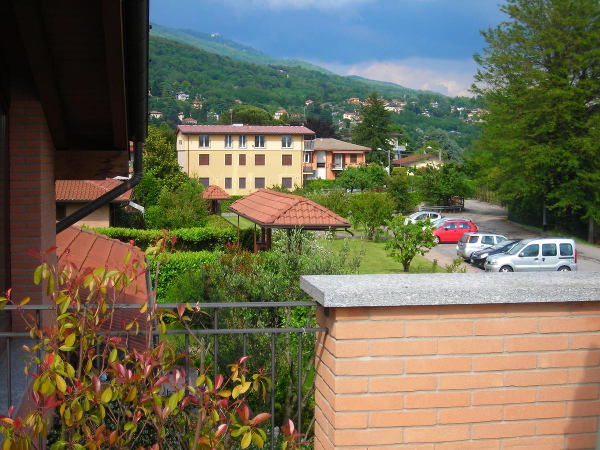 La Folaga Bed & Breakfast Gavirate Bagian luar foto