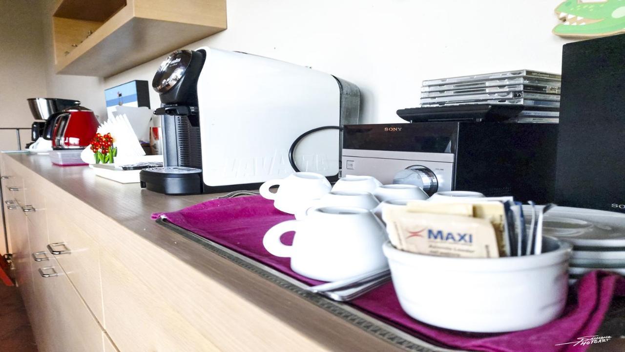 La Folaga Bed & Breakfast Gavirate Bagian luar foto